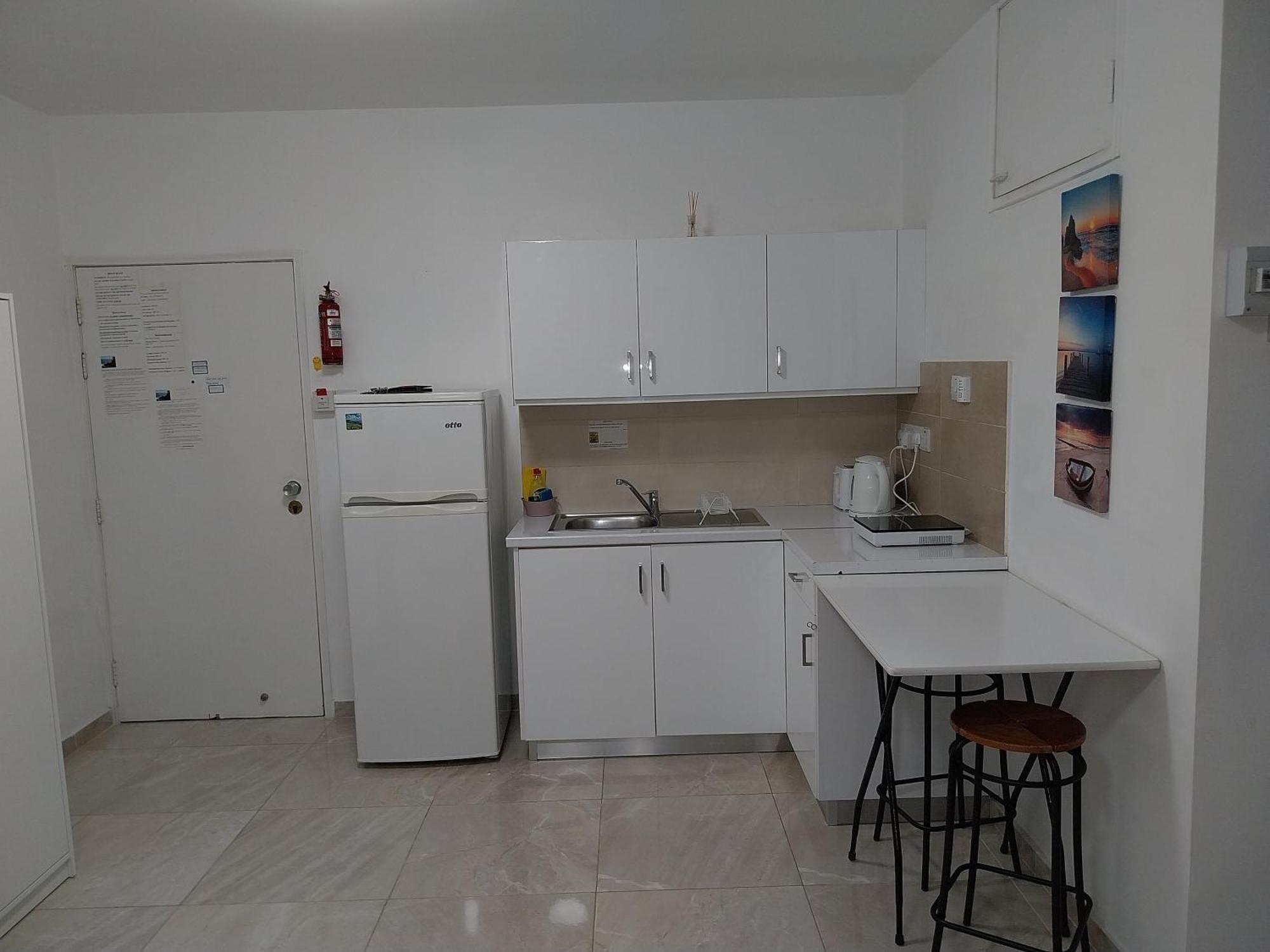 Stelia'S Seagate Studio Apt. Larnaca Exterior photo